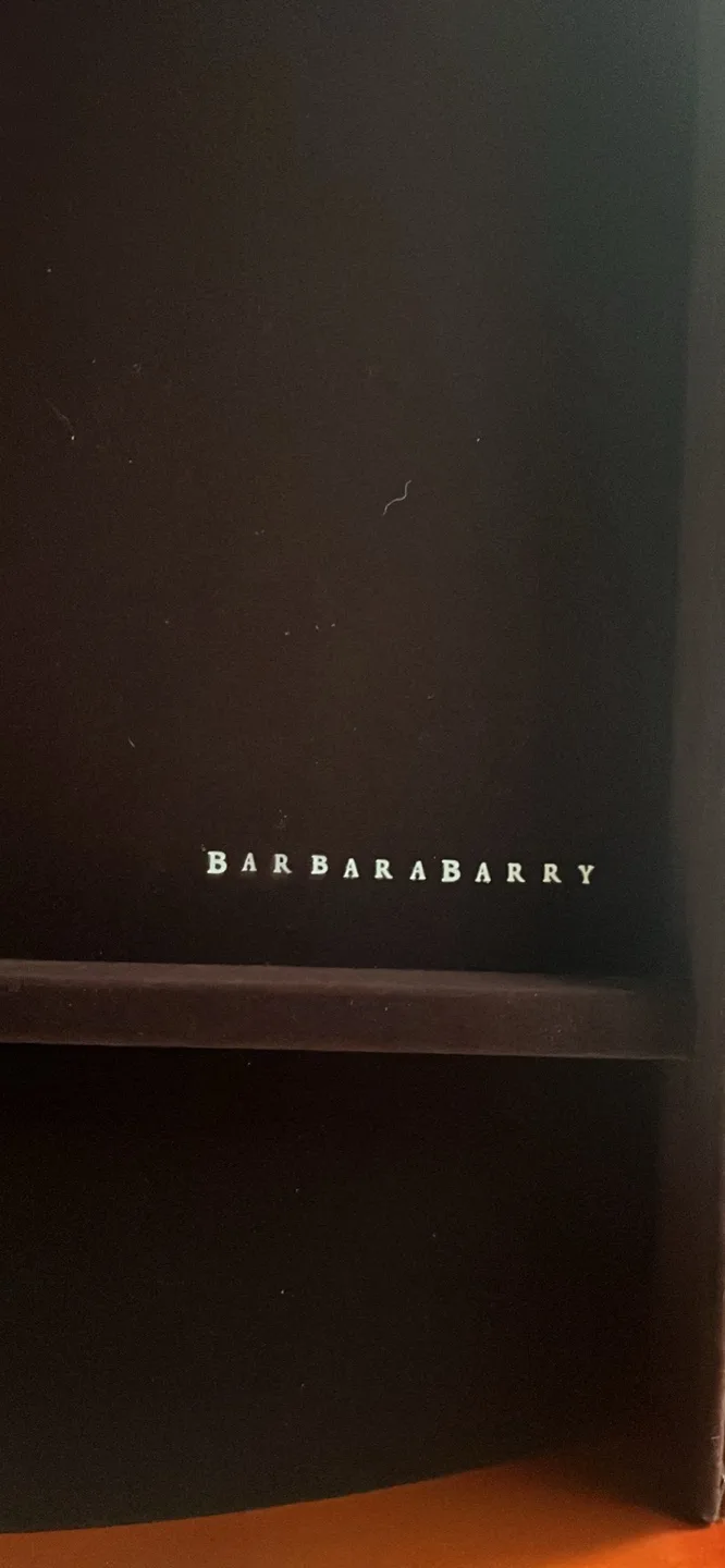 Barbara Barry Desk image indicator(6)