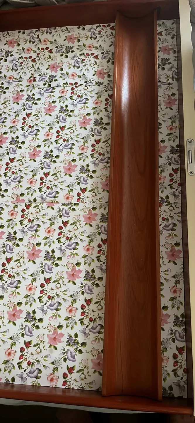 Barbara Barry Desk image indicator(3)