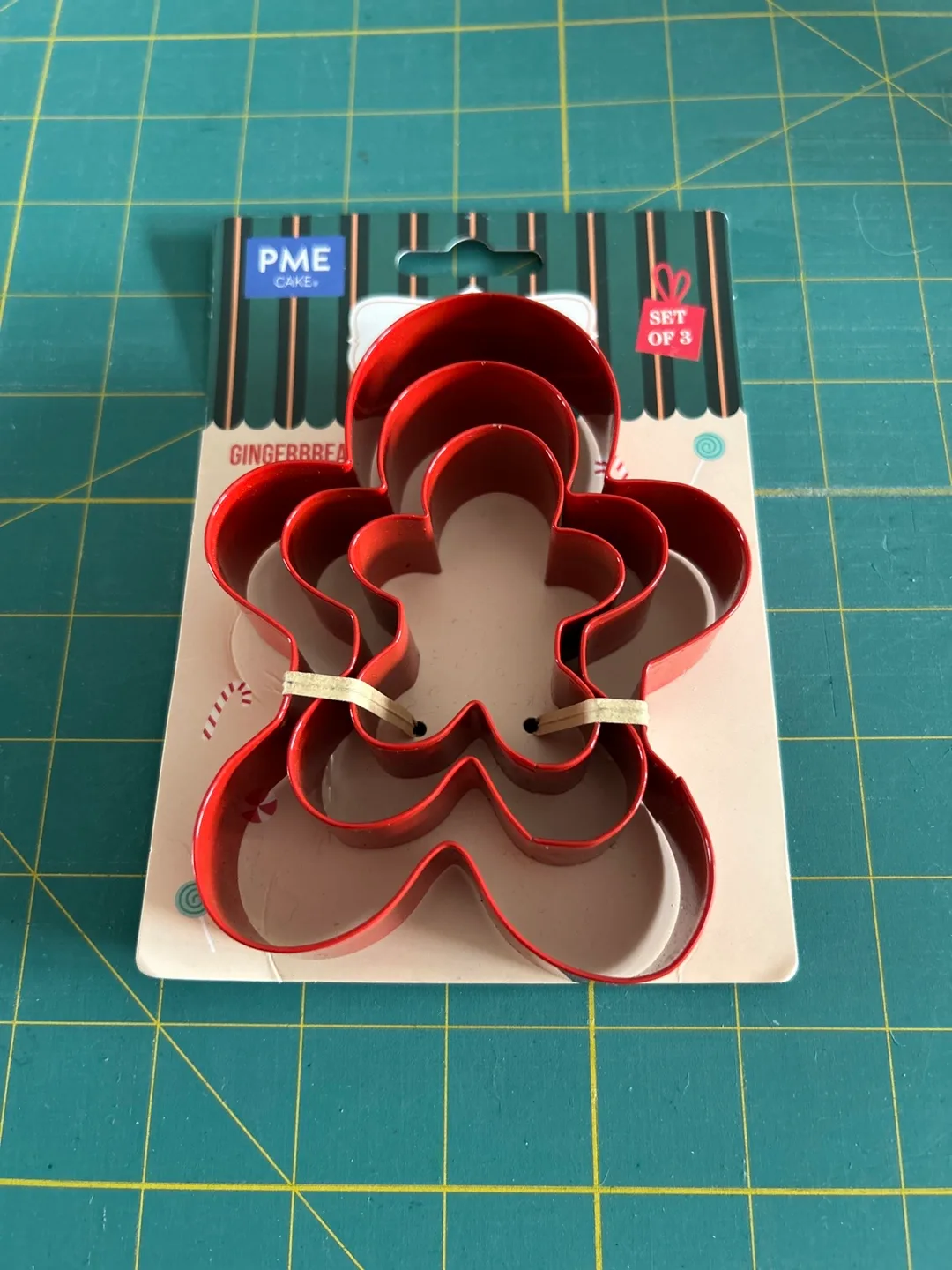 PME Cake Gingerbread Man Cookie Cutter Set of 3 thumbnail