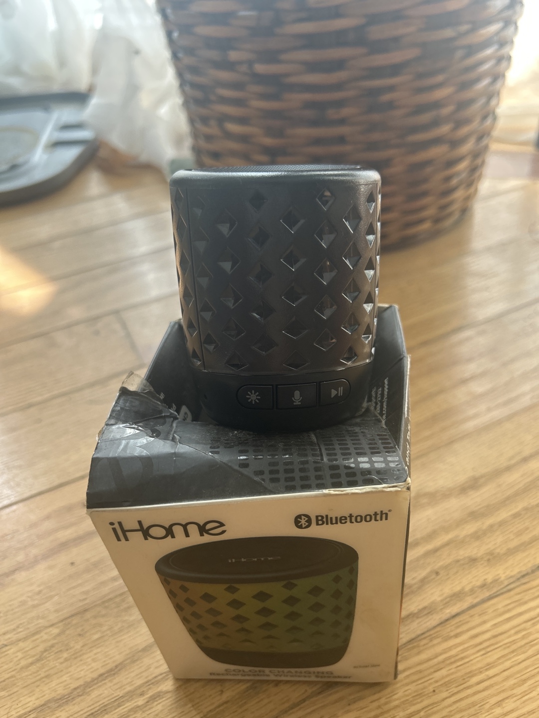 iHome Color Changing Rechargeable Wireless Speaker