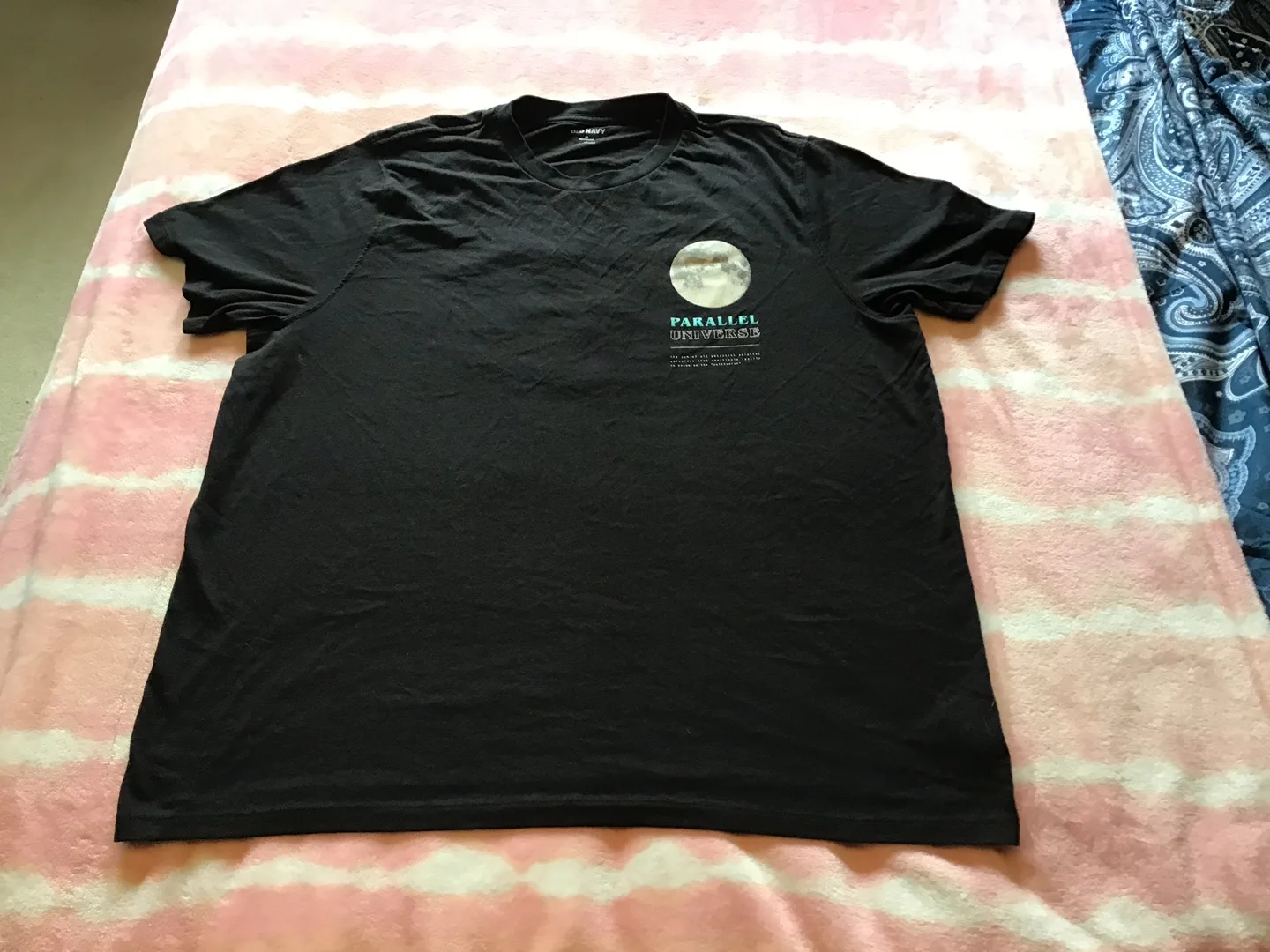 🤩 Old Navy Parallel Universe Black T-Shirt thumbnail