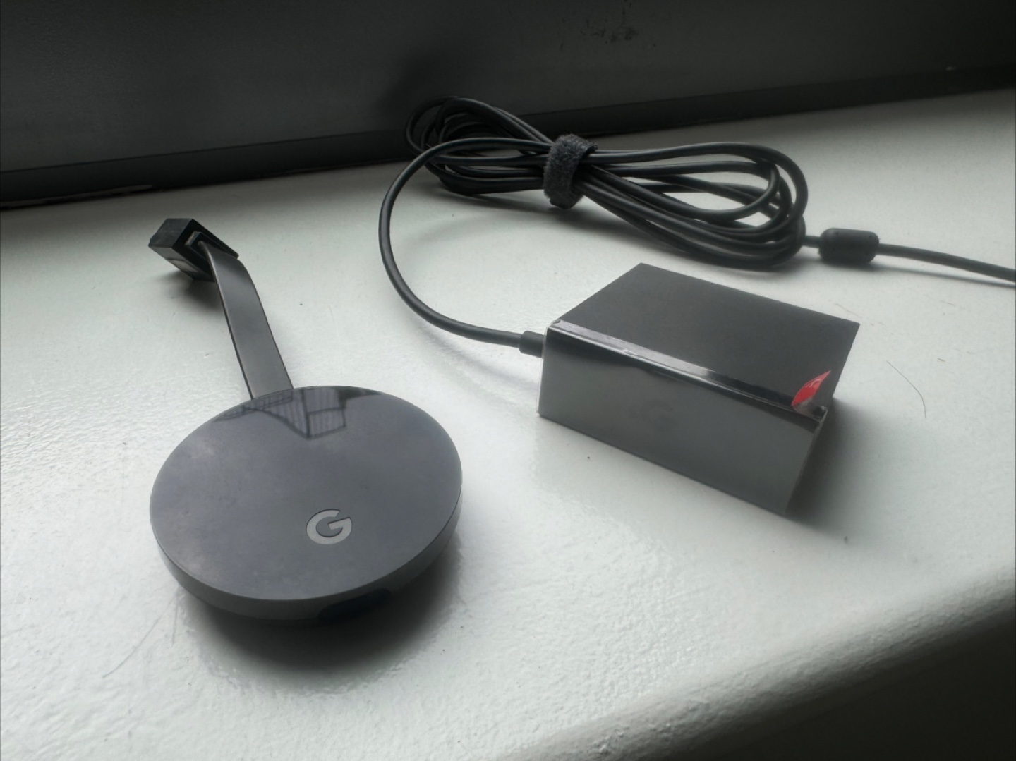 Google Chromecast Ultra - Stream in 4K HDR! - photo 5