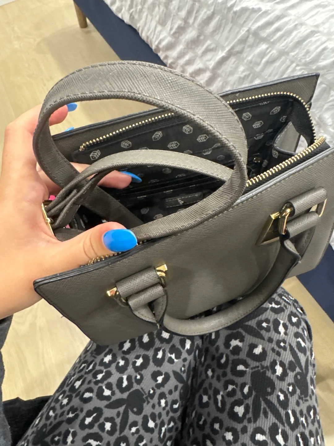 Aldo Handbag - Grey image indicator(2)