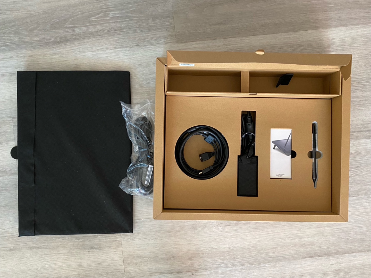 Wacom Cintiq 16  - New! - photo 3