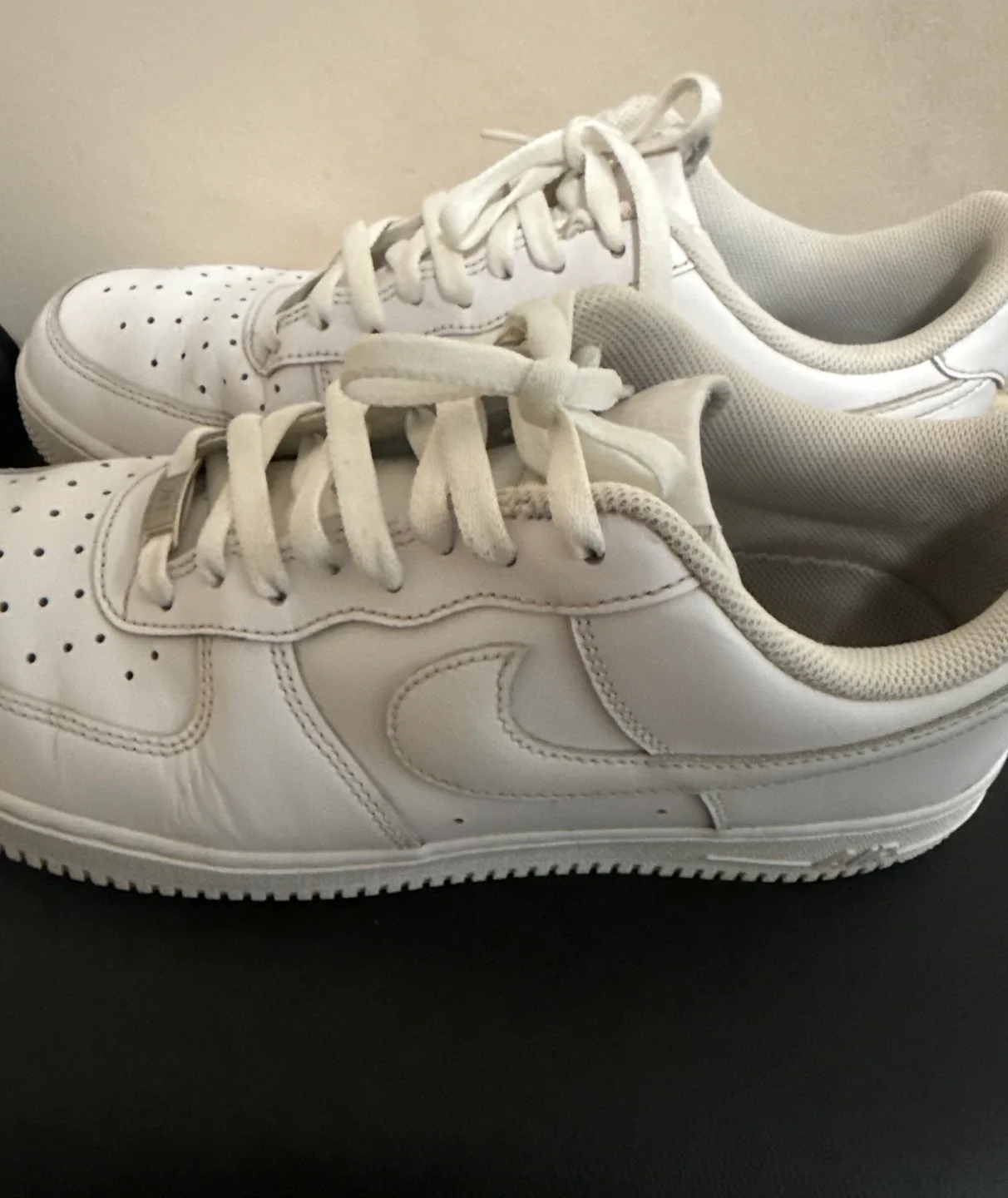 Nike Air Force 1 - White thumbnail