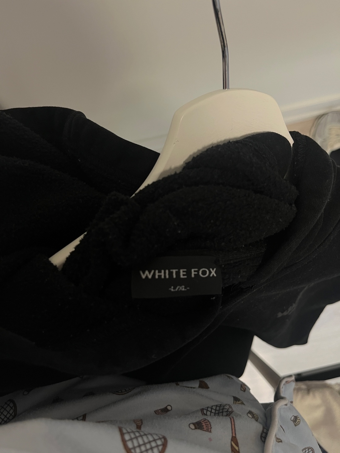 White Fox Projects Black Hoodie - Size L/XL - photo 3