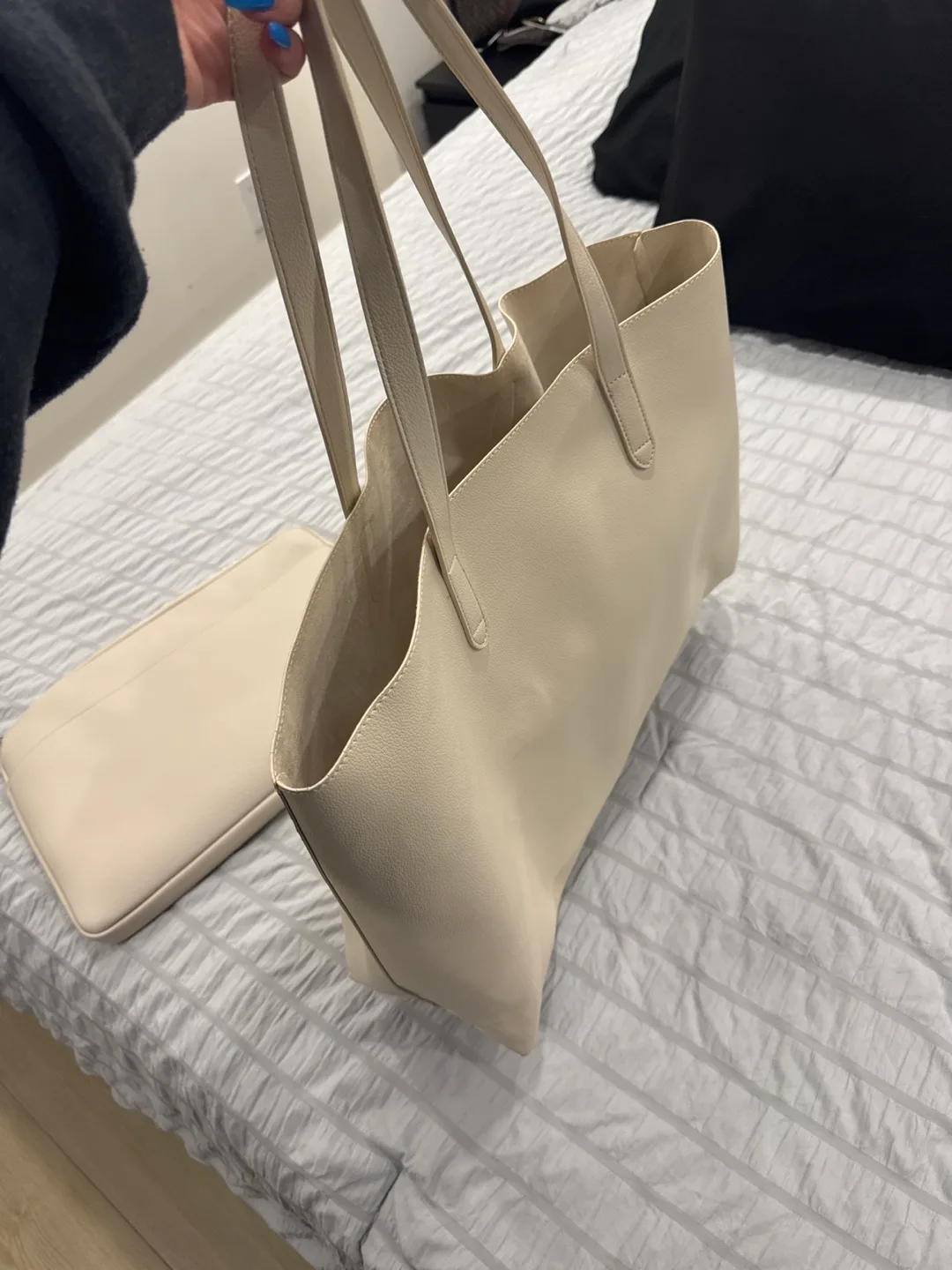 Beige Tote Bag & Laptop Case Set image indicator(4)