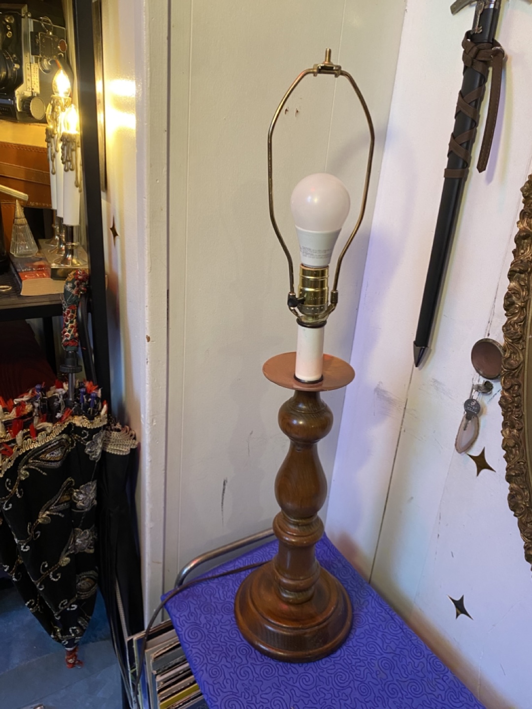 Curb alert! Wooden Table Lamp