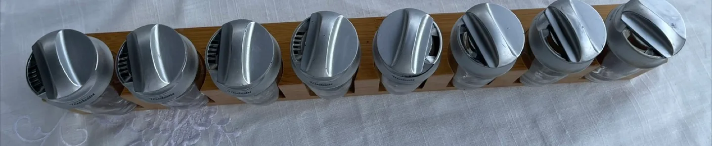 Trudeau 8 Bottle Bamboo Spice Rack image indicator(3)