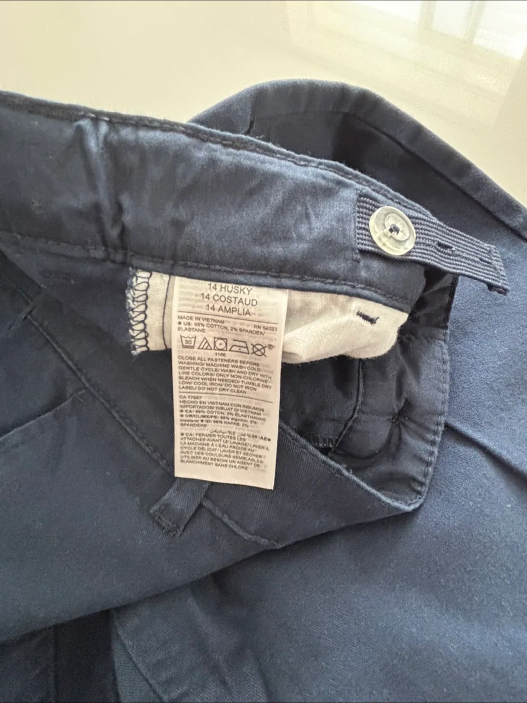 Old Navy Boys' Shorts - Size 14 Husky image indicator(4)