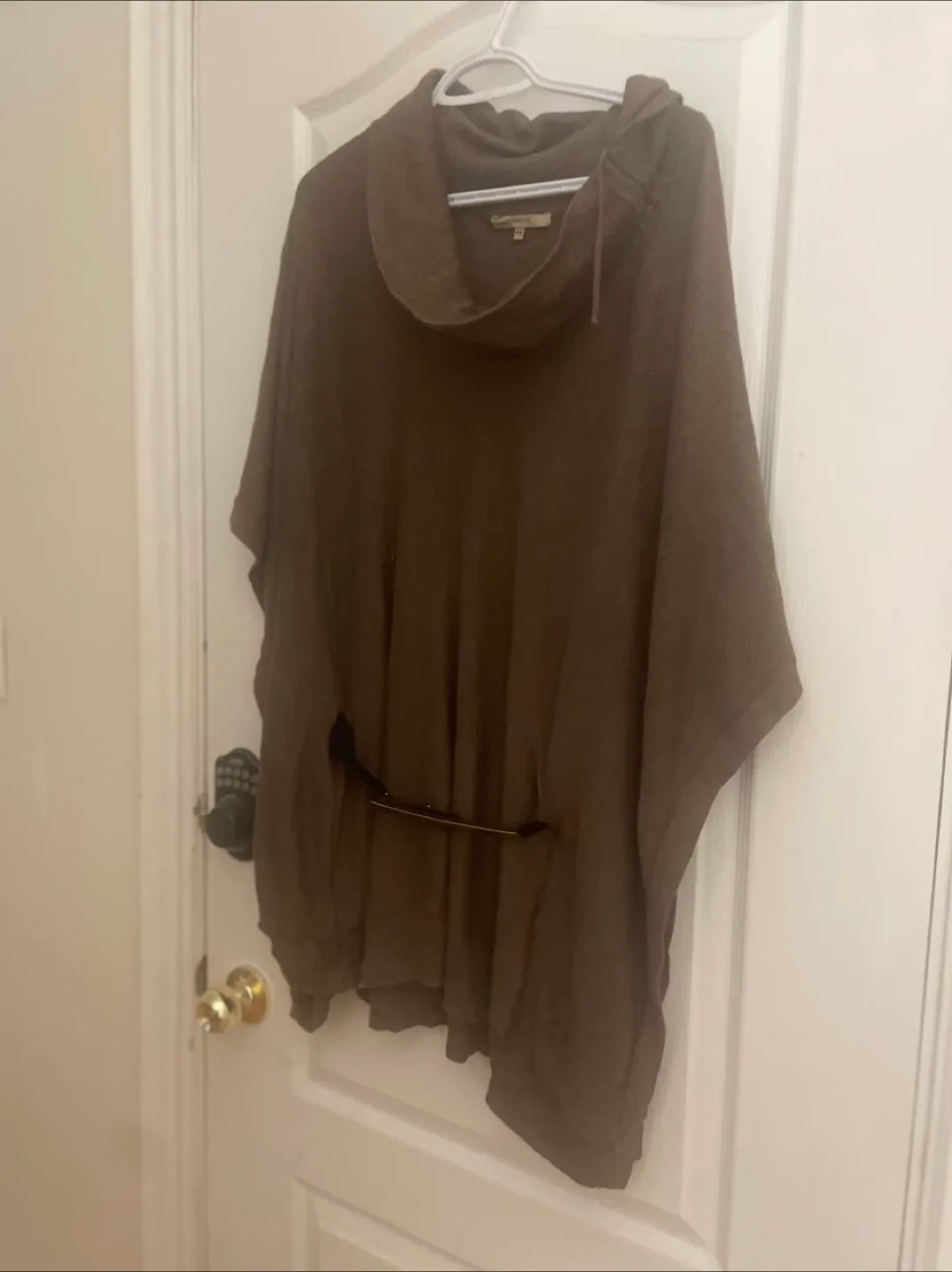 RW&Co Light Sweater with cynch belt image indicator(2)