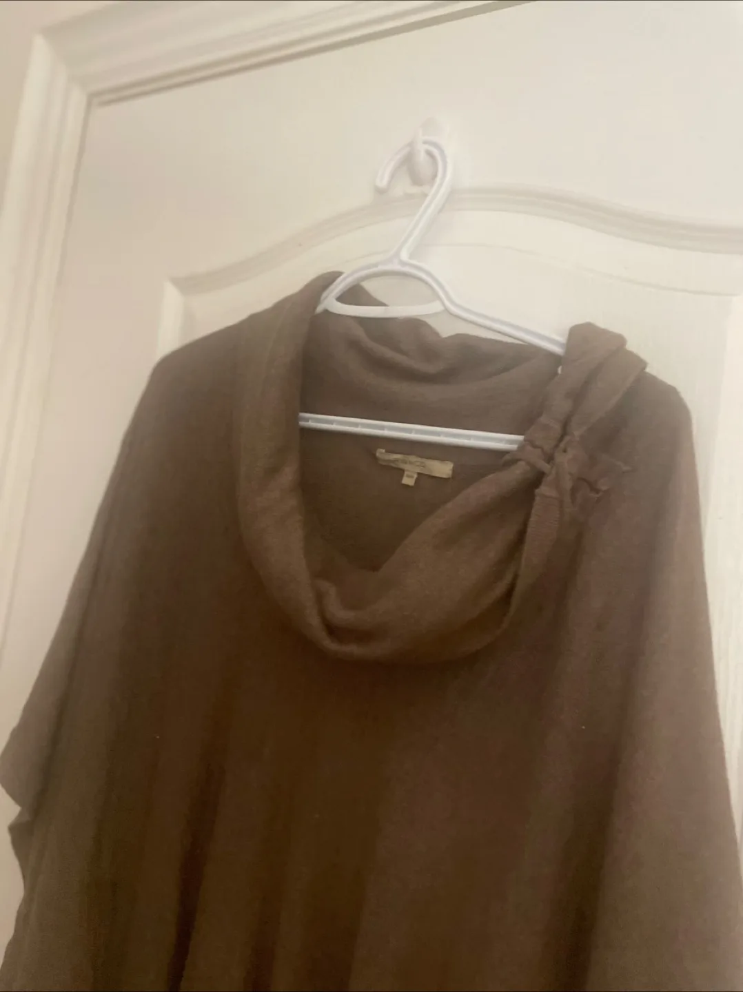 RW&Co Light Sweater with cynch belt image indicator(3)