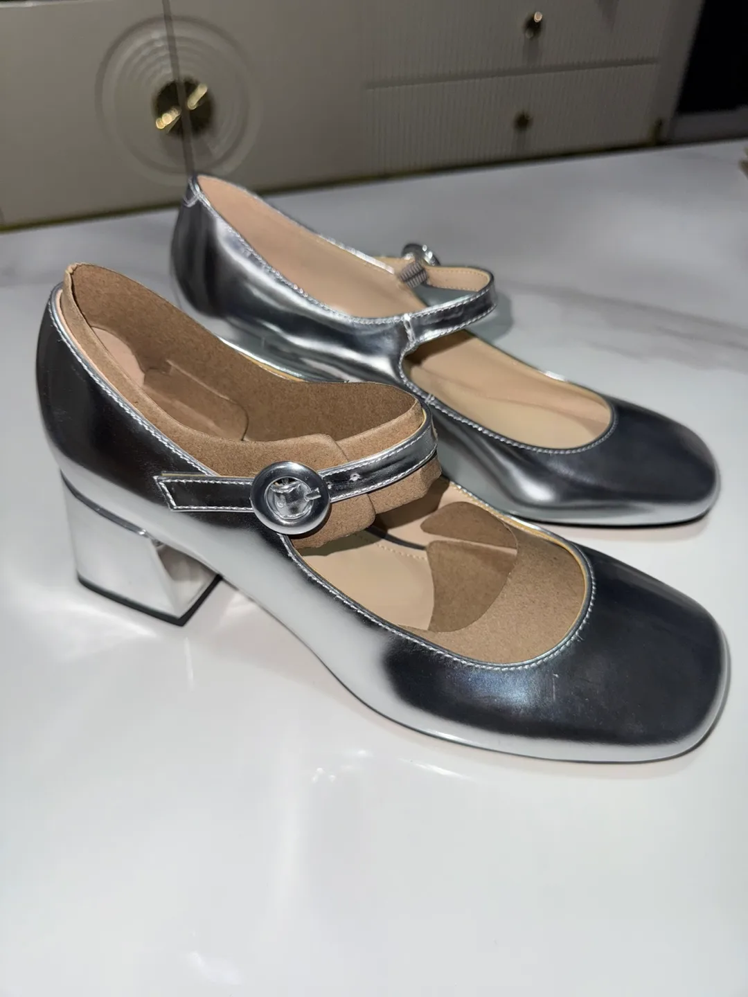 Marc Fisher Nessily Silver Pumps - Size 6 image indicator(2)