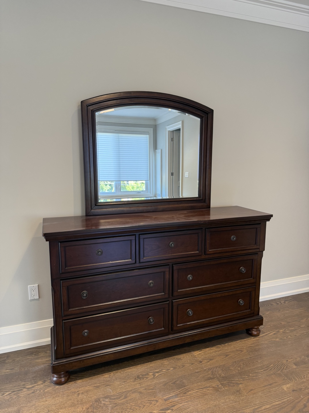 Hard Wood King Size Bedroom Set - photo 2