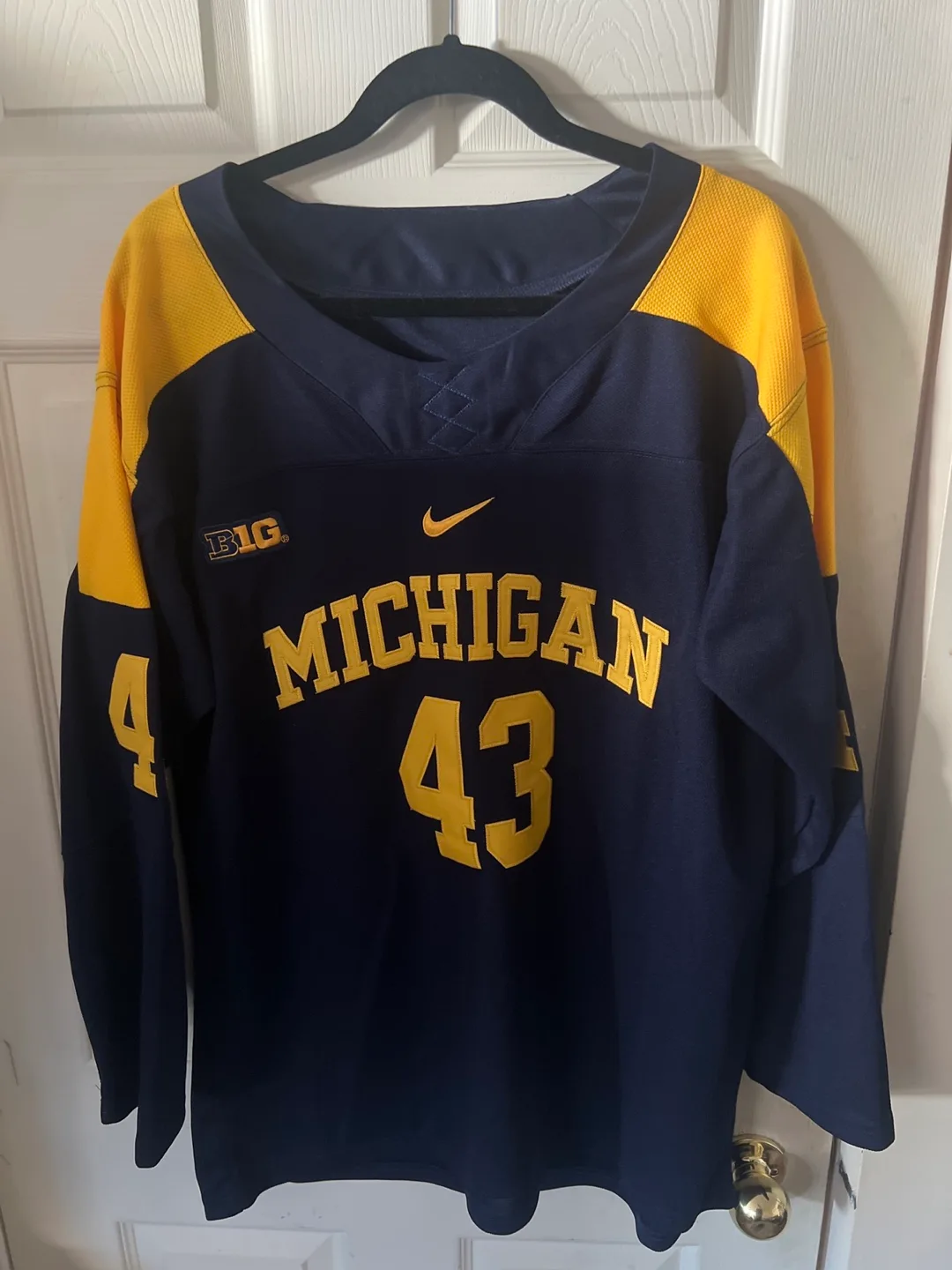Quinn Hughes Nike Michigan Hockey Jersey thumbnail