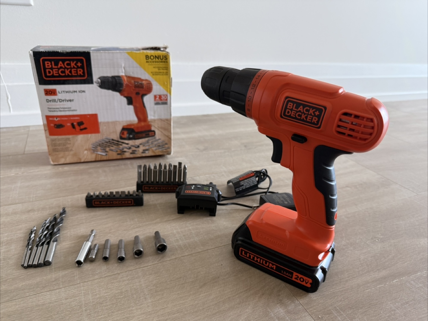 Black+Decker cordless Drill/Driver - Like new