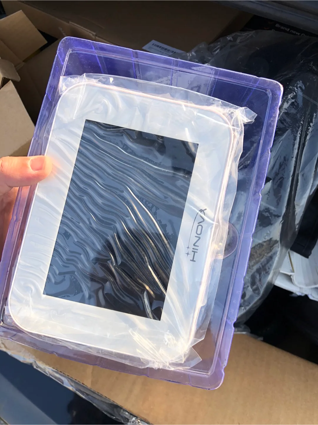 Hinova Wireless Weather Station - New in Box! thumbnail