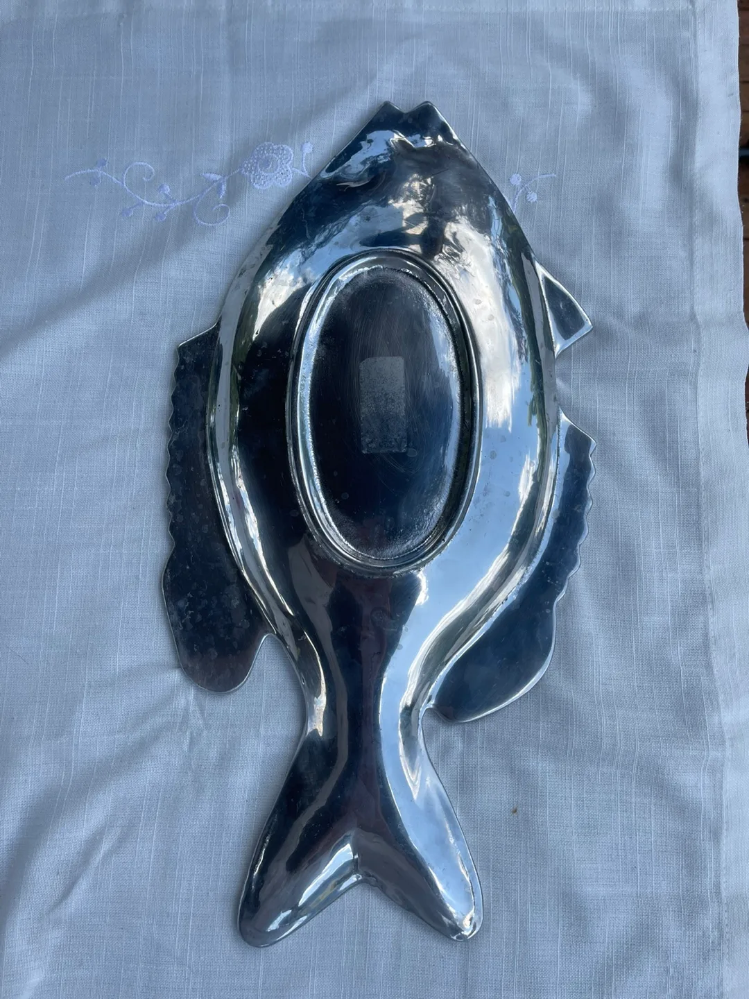 Vintage Fish Shaped Serving Tray image indicator(2)