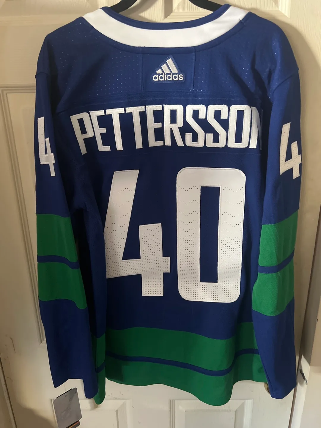 Adidas Vancouver Canucks Elias Pettersson Jersey image indicator(3)