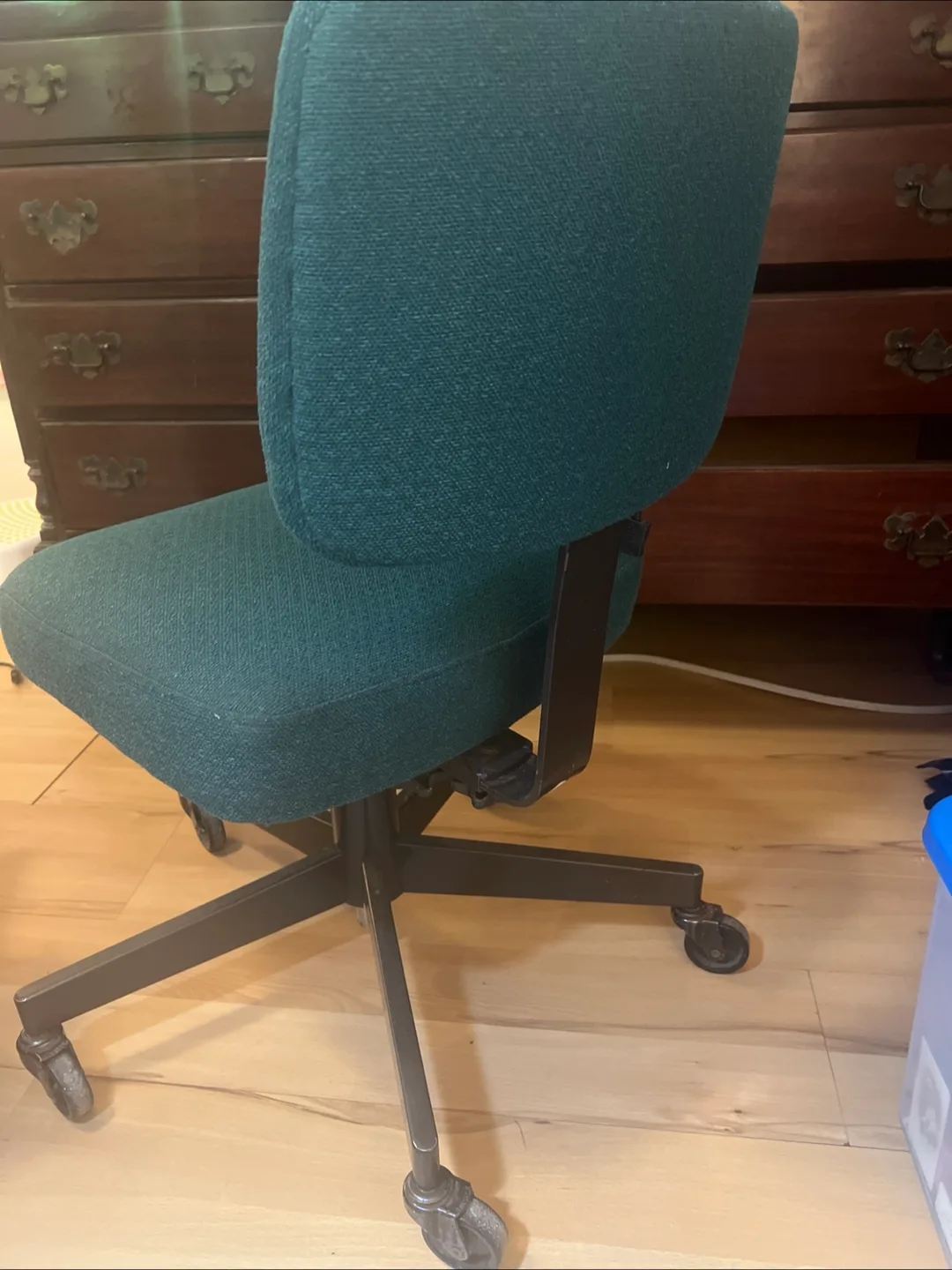 Green Office Chair image indicator(2)