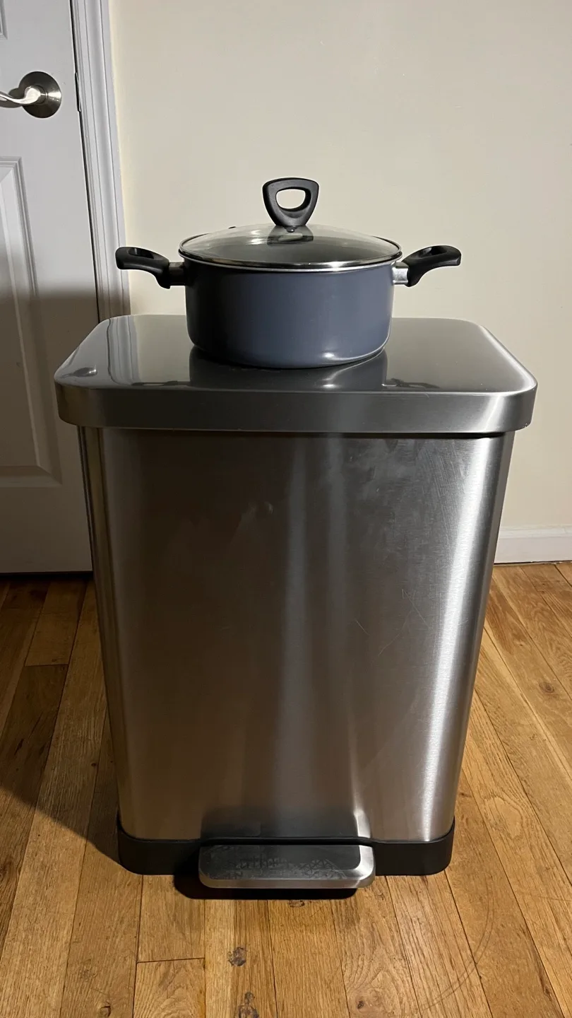 Qualiazero Stainless Steel Trash Can image indicator(8)