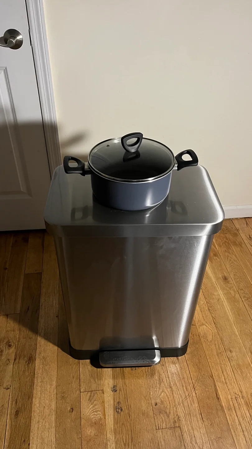 Qualiazero Stainless Steel Trash Can image indicator(10)