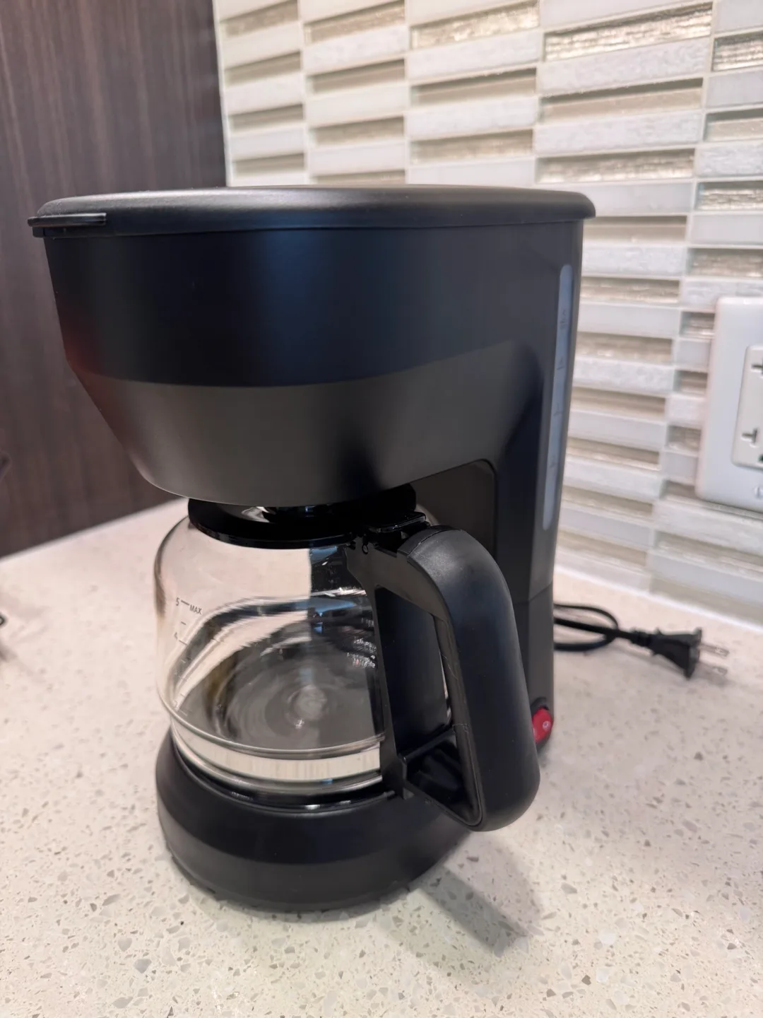 Mainstays 5-Cup Coffee Maker - Like New! image indicator(4)