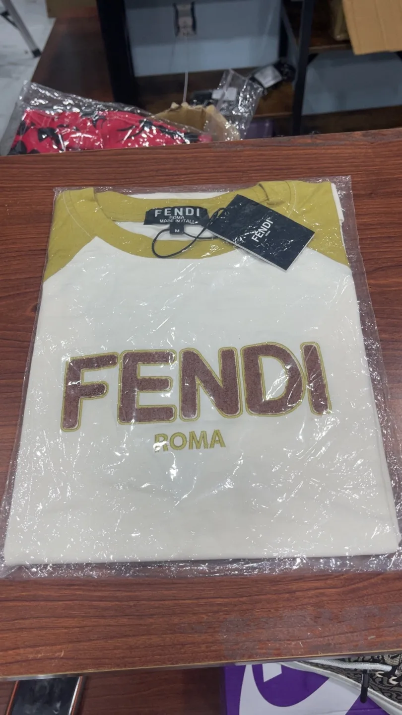 Fendi Roma T-Shirt - Yellow & White, Size M image indicator(3)