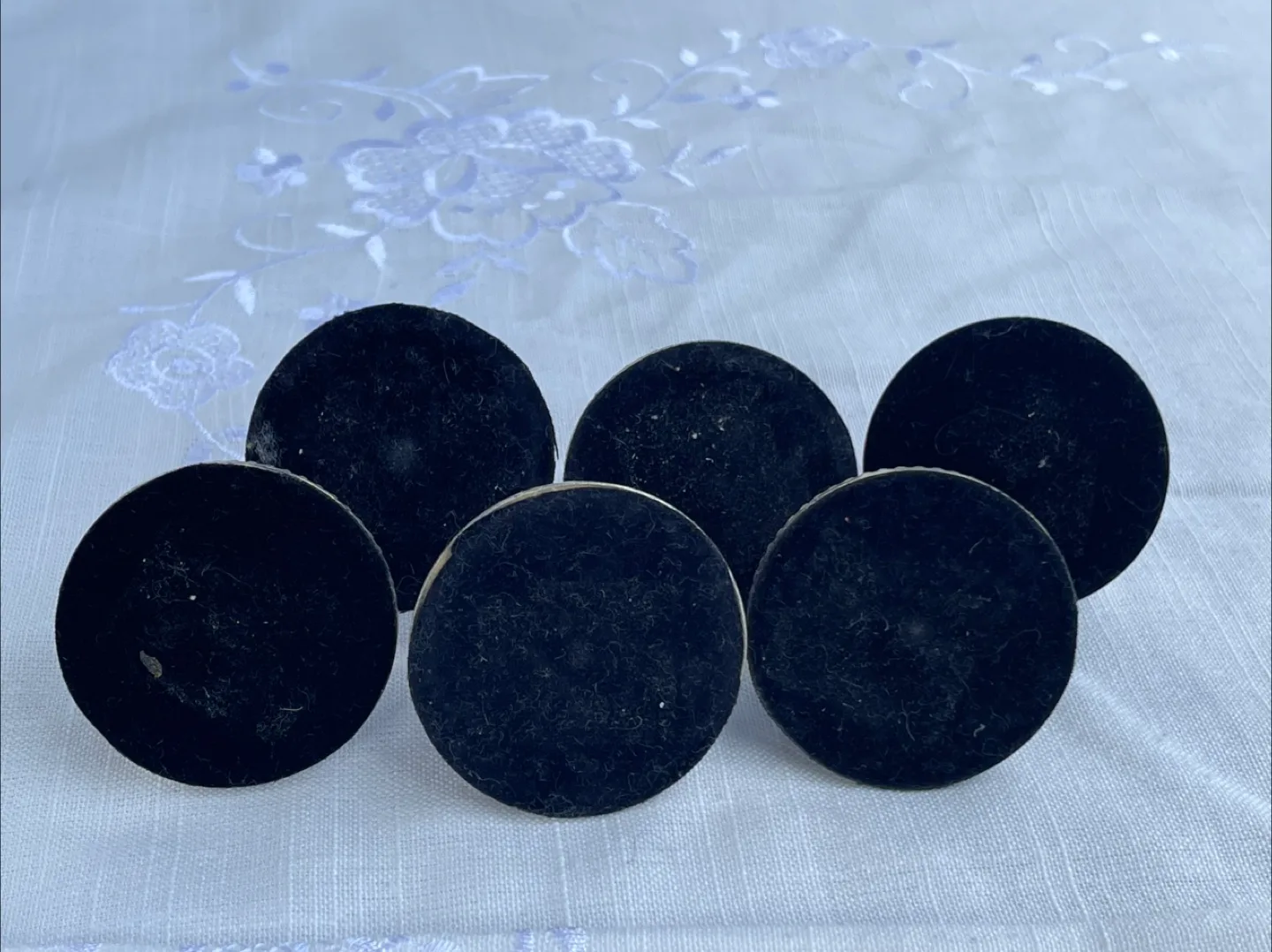 Set of 6 Silver & Checkerboard name holders image indicator(3)