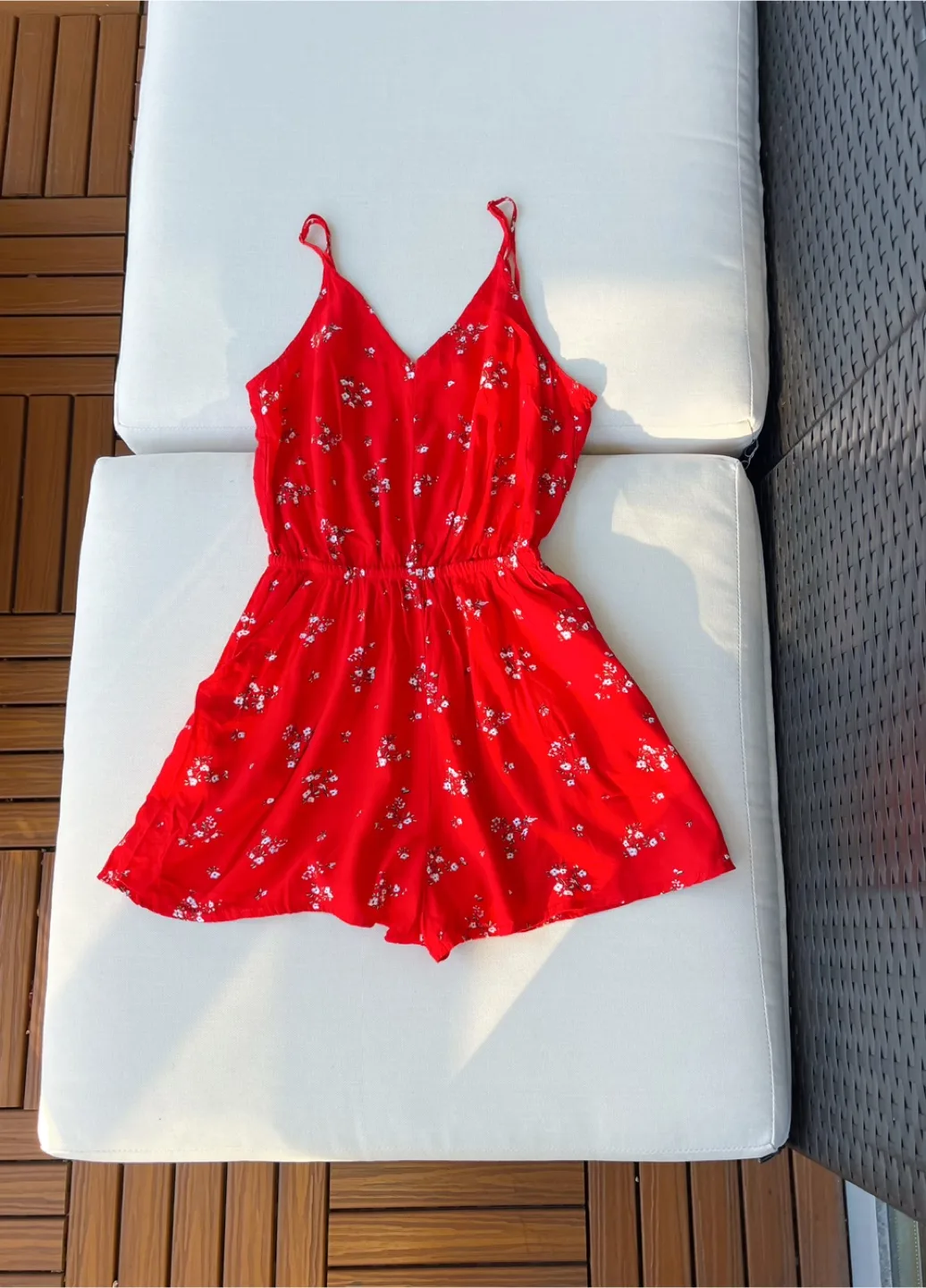 New-H&M Red Floral Romper - Size S thumbnail