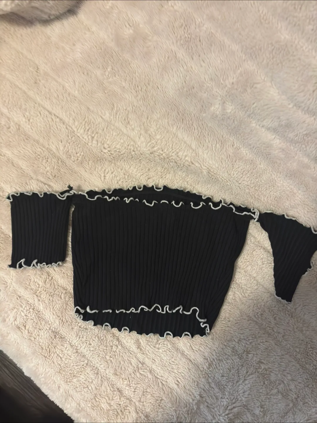 Black off-the-shoulder top thumbnail