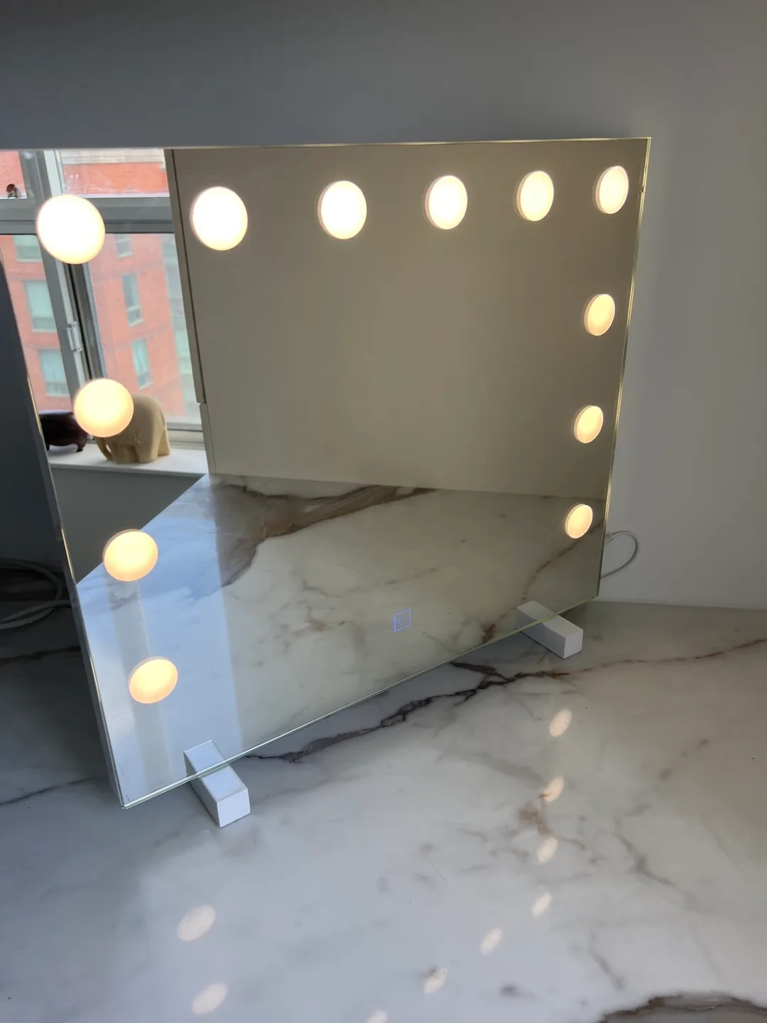 Hollywood Style Vanity Mirror with Lights image indicator(2)