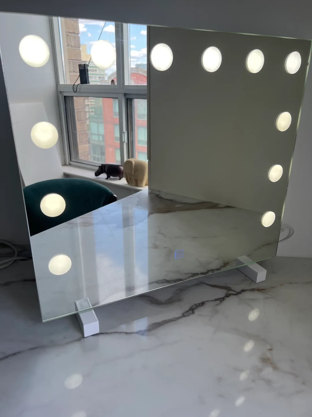 Hollywood Style Vanity Mirror with Lights image indicator(3)