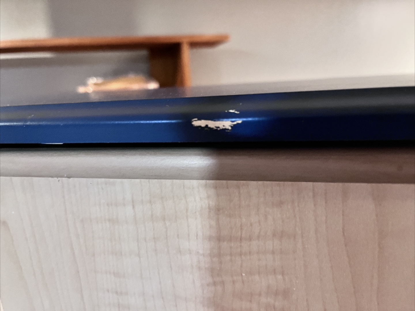 Blue accented Desk with Hutch - photo 4