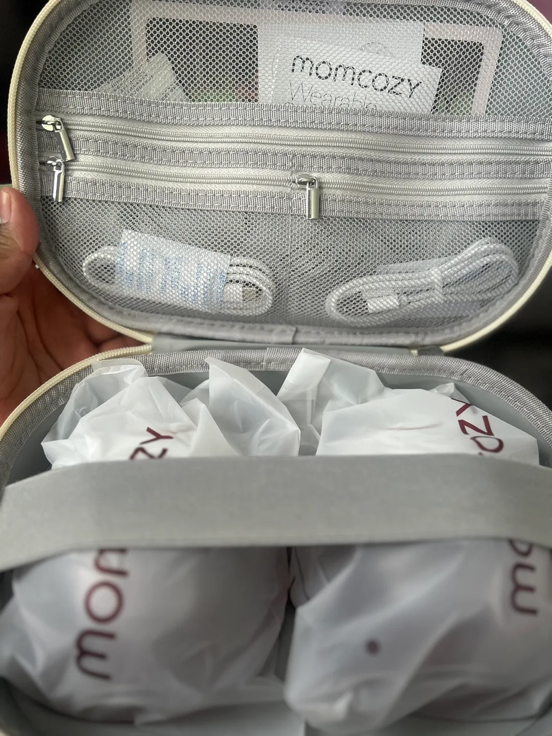 Momcozy Mobile Style Hands-Free Breast Pump image indicator(4)