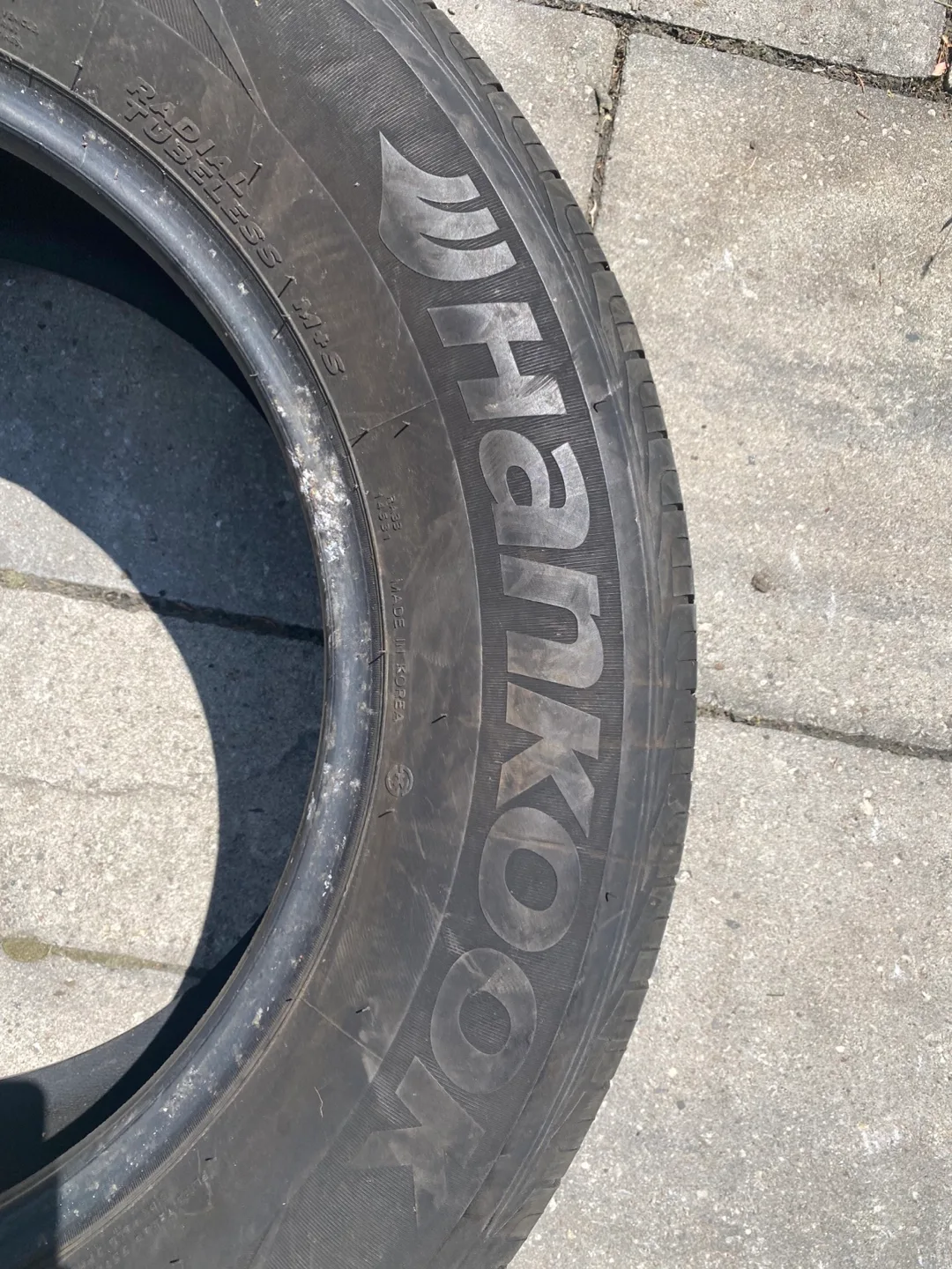 Hankook Dynapro HP2 Tire - 235/65R17 image indicator(2)