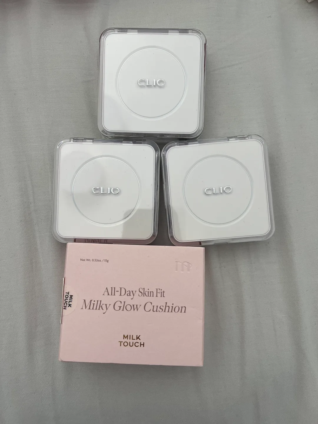 Korean foundation cushions (Clio, Milktouch) thumbnail