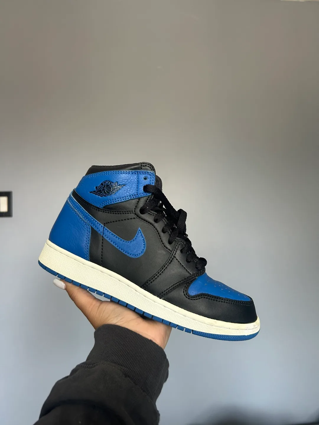 Air Jordan 1 Retro High Game Royal thumbnail