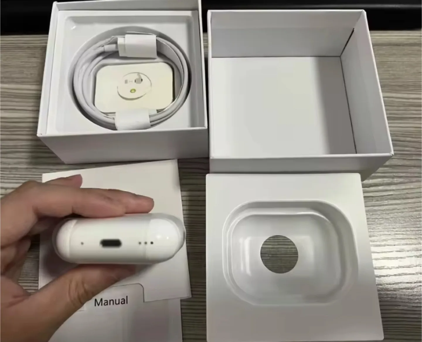 AirPods Pro (2nd generation) - Like New! thumbnail