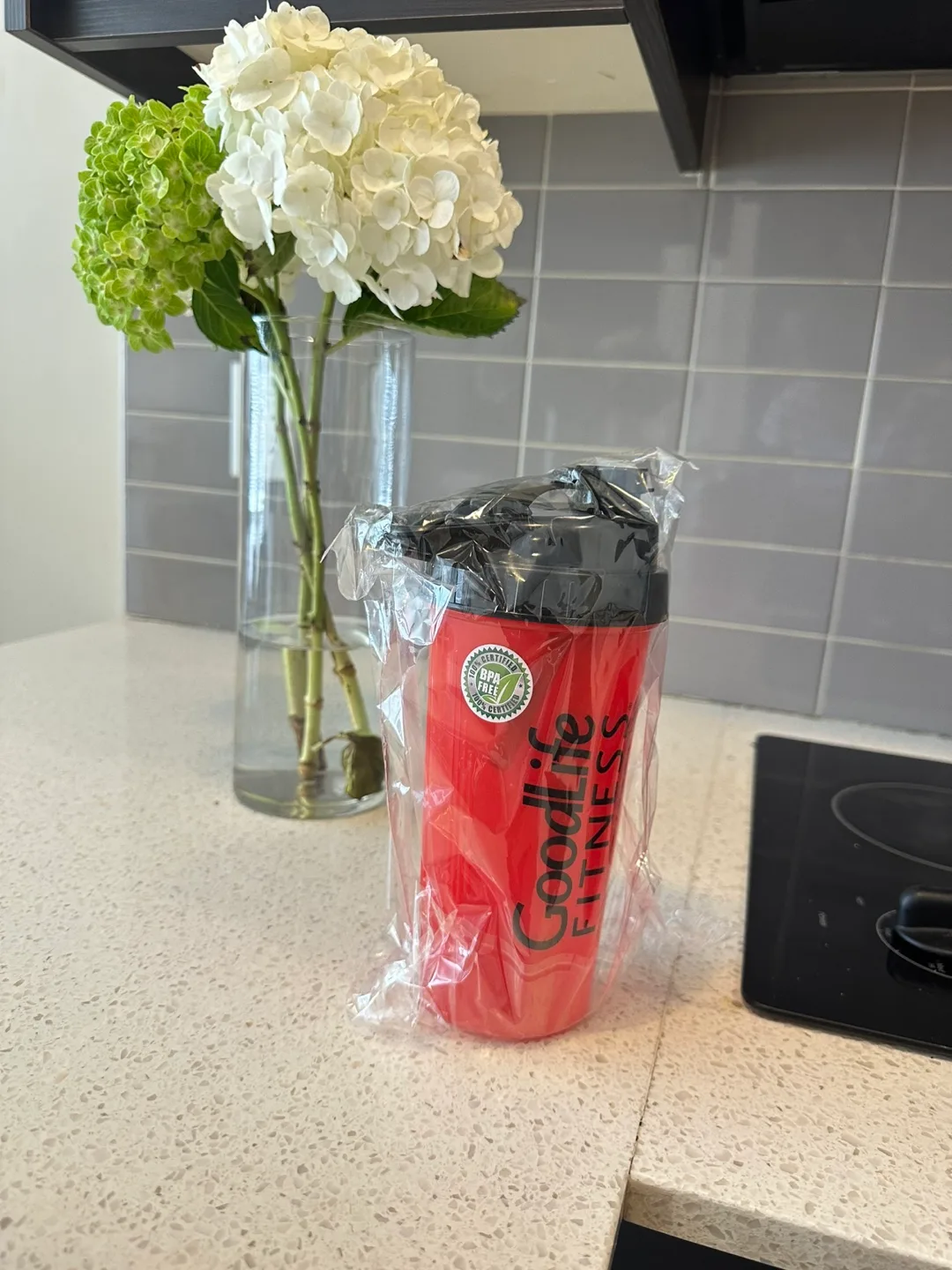 GoodLife Fitness Red Shaker Bottle - New thumbnail