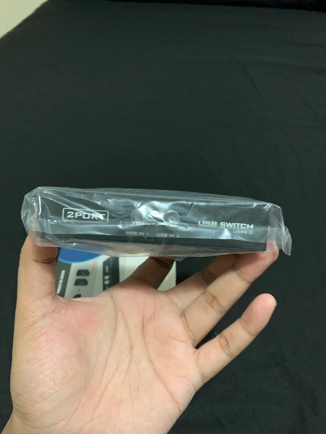 2 Port USB Switch - New in Box image indicator(5)