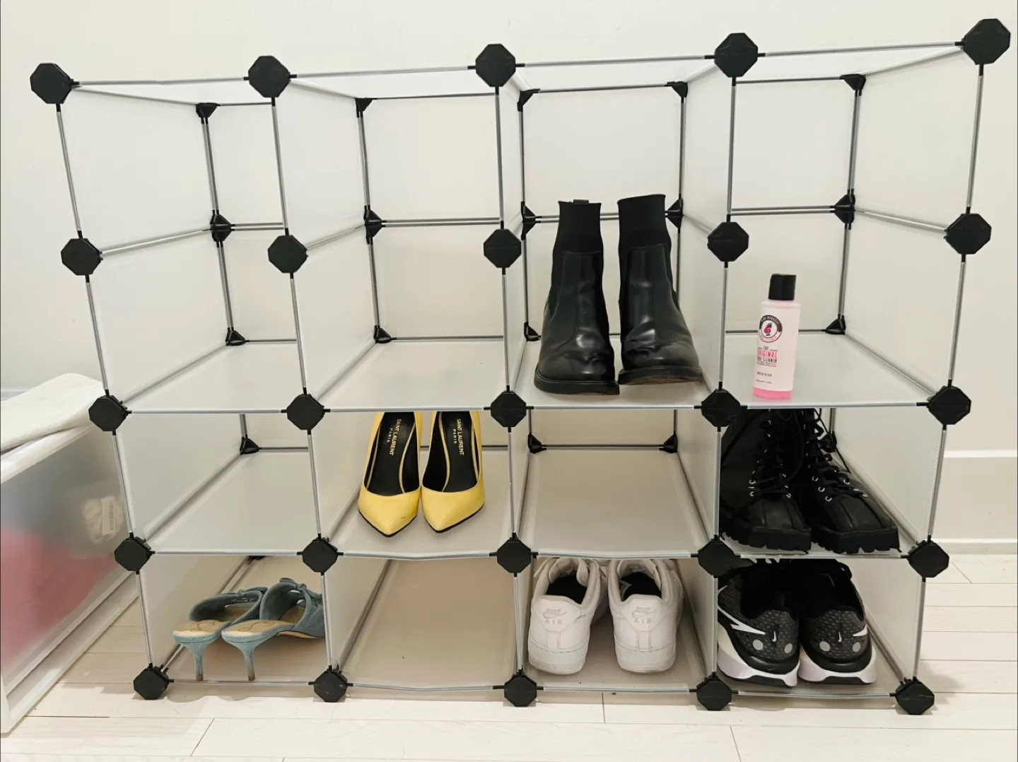 SONGMICS 16-Cube DIY Shoe Rack Storage thumbnail