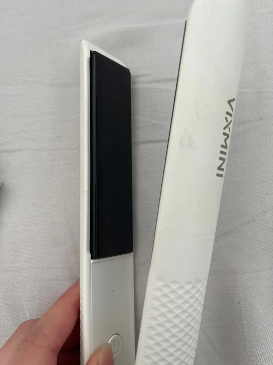 Vixmini Hair Straightener - White image indicator(2)