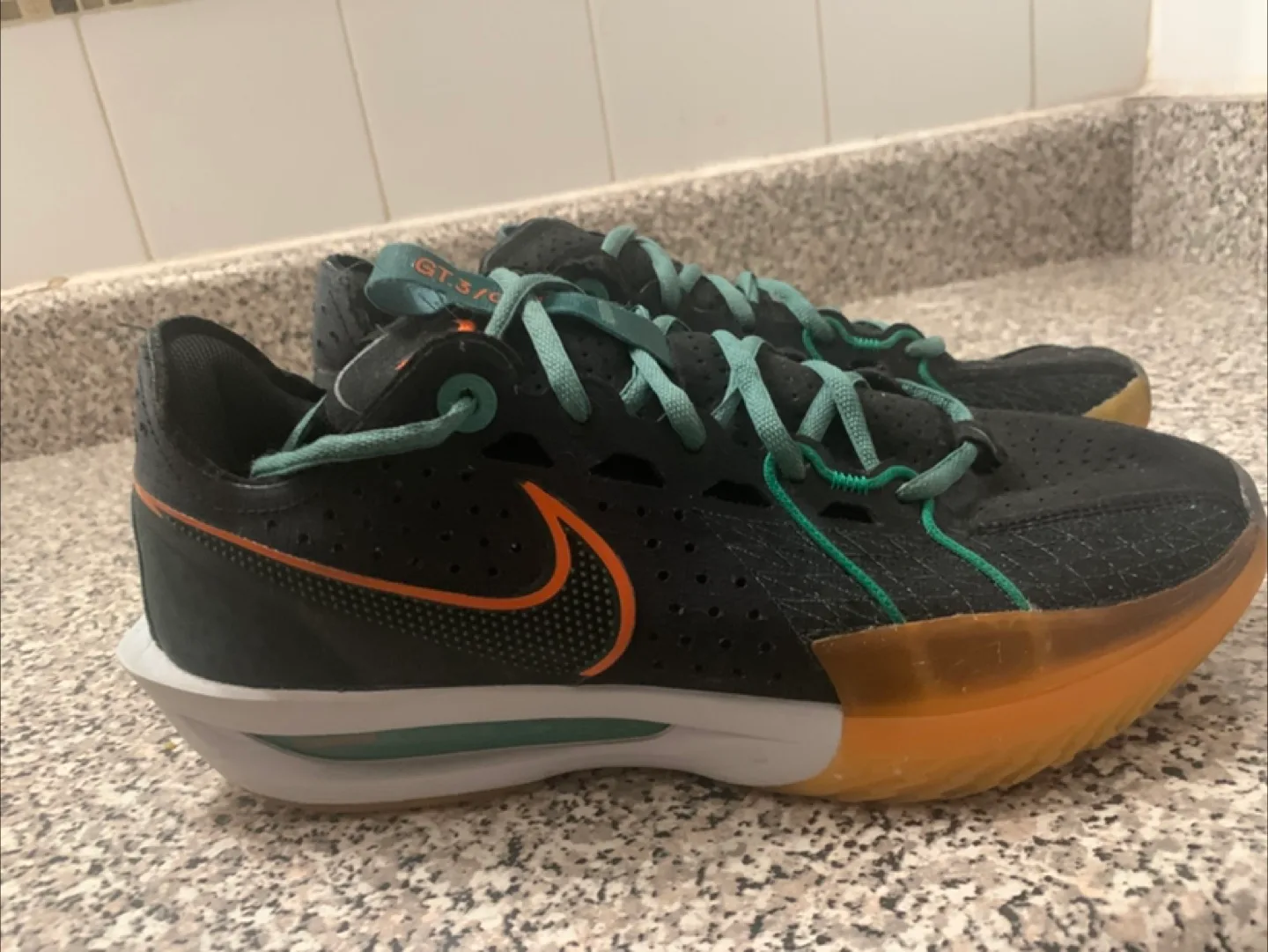 Nike GT Cut 3 Basketball Shoes thumbnail