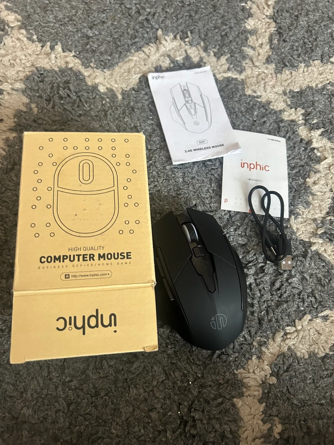 High quality wireless mouse in box thumbnail