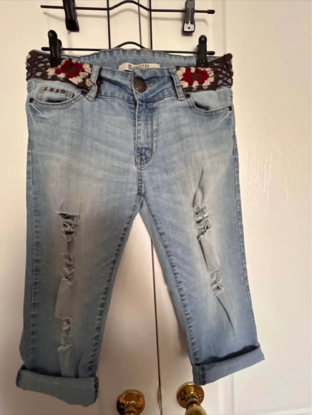 Bluenotes Denim Capri Pants image indicator(5)
