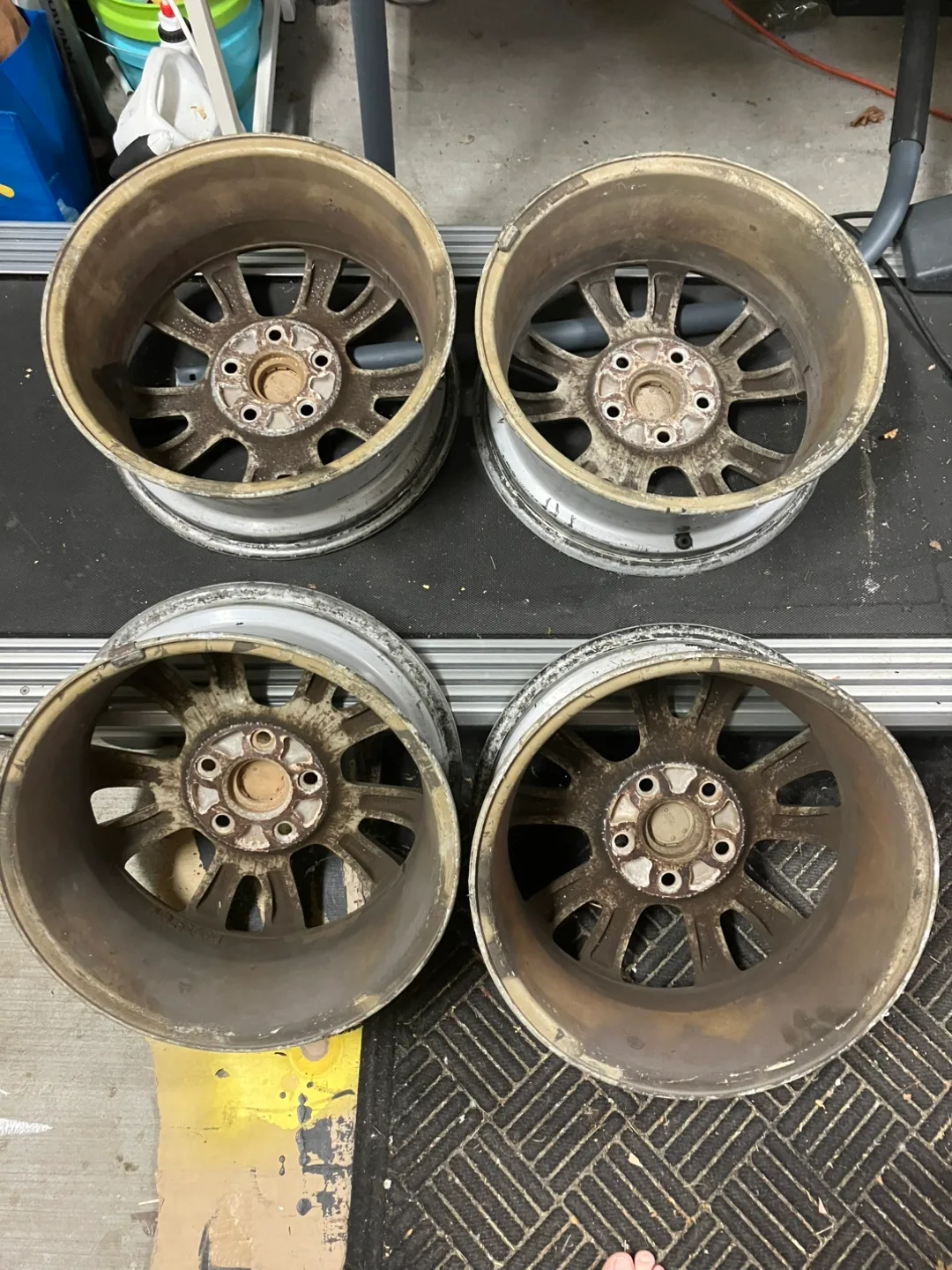 Mazda3 17 inch Alloy rims- Set of 4 image indicator(2)