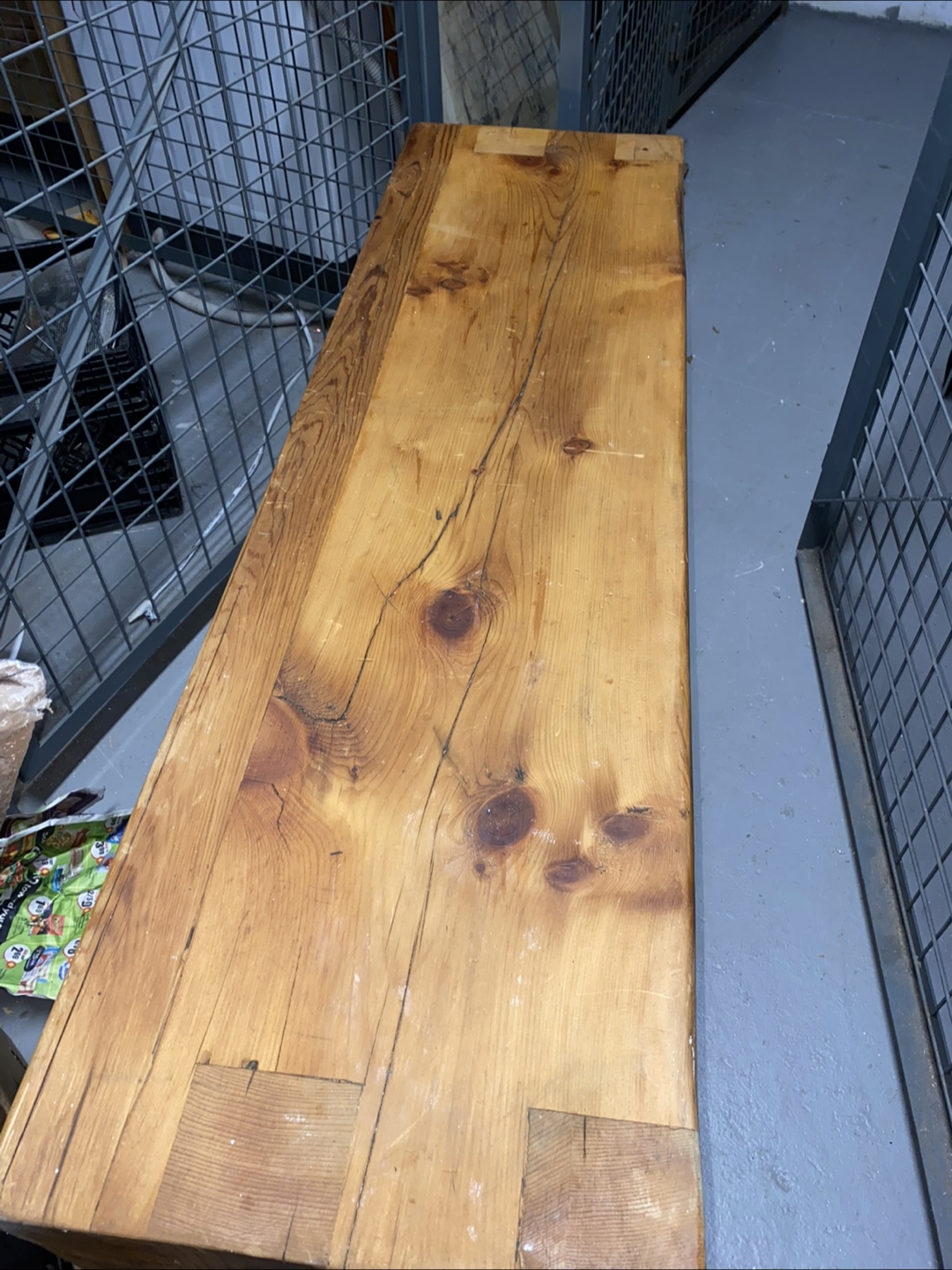 Superb vintage industrial solid pine bench. - photo 4