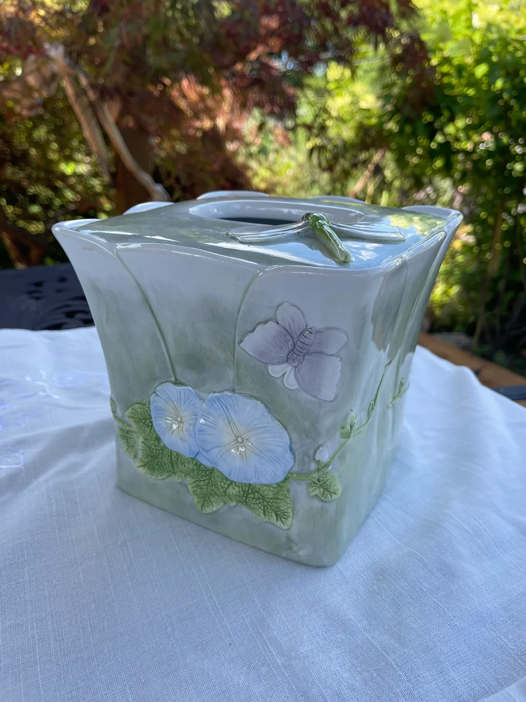 Floral Tissue Box Cover image indicator(3)