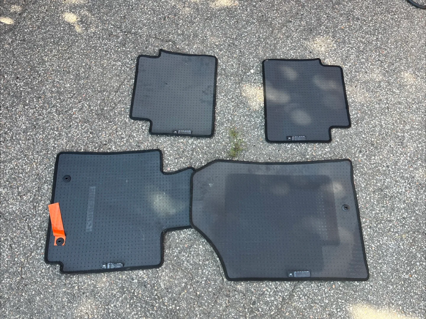 Hyundai Veloster 2014, 2015, 2016, 2017 Floor Mats image indicator(2)